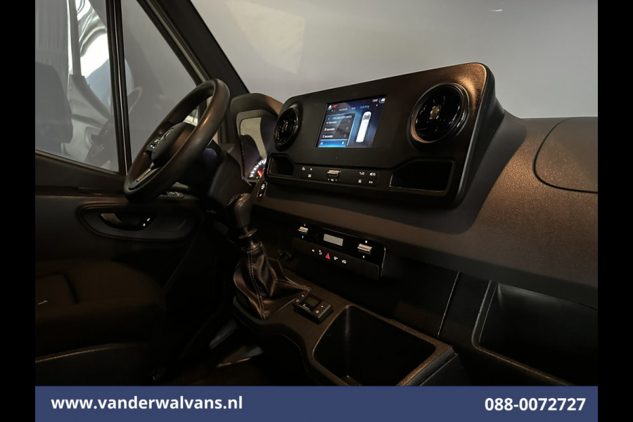 Mercedes-Benz Sprinter 316 CDI 163 pk L2H2 Euro6 Airco | 2800kg Trekhaak | Camera | Apple Carplay | Parkeersensoren inklapbare spiegels, standkachel, cruisecontrol, MBUX, Android auto