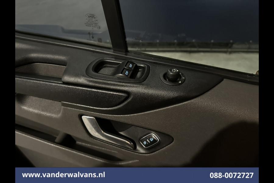 Ford Transit Custom 2.0 TDCI 130pk L2H1 Euro6 ** Airco | LED | Cruisecontrol | Verwarmde voorruit | Parkeersensoren Bijrijdersbank, 2800kg trekvermogen