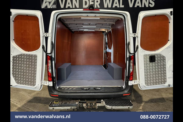 Mercedes-Benz Sprinter 316 CDI 163pk L2H1 Achterwiel aandrijving Euro6 Airco | 2800kg Trekhaak | Camera | Apple Carplay Parkeersensoren, Android Auto, Cruisecontrol