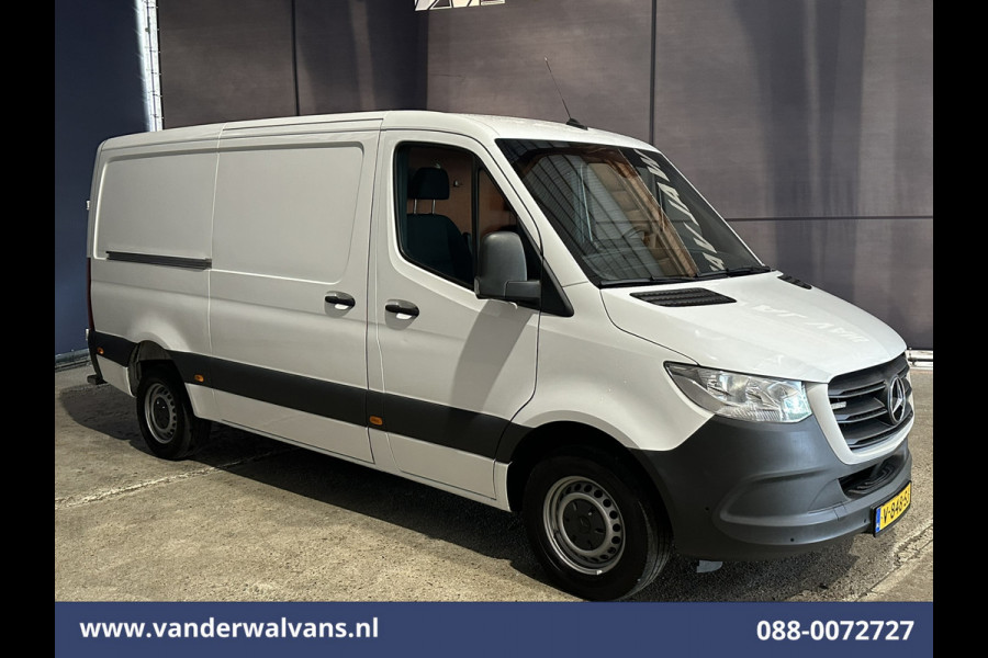 Mercedes-Benz Sprinter 316 CDI 163pk L2H1 Achterwiel aandrijving Euro6 Airco | 2800kg Trekhaak | Camera | Apple Carplay Parkeersensoren, Android Auto, Cruisecontrol