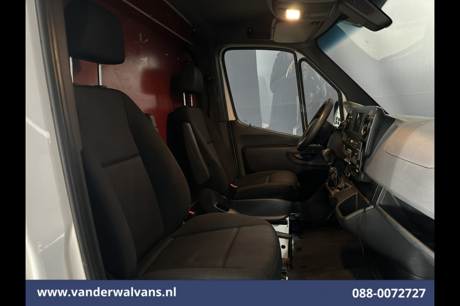 Mercedes-Benz Sprinter 316 CDI 163pk L2H1 Achterwiel aandrijving Euro6 Airco | 2800kg Trekhaak | Camera | Apple Carplay Parkeersensoren, Android Auto, Cruisecontrol