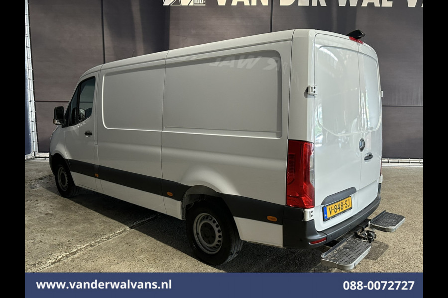 Mercedes-Benz Sprinter 316 CDI 163pk L2H1 Achterwiel aandrijving Euro6 Airco | 2800kg Trekhaak | Camera | Apple Carplay Parkeersensoren, Android Auto, Cruisecontrol