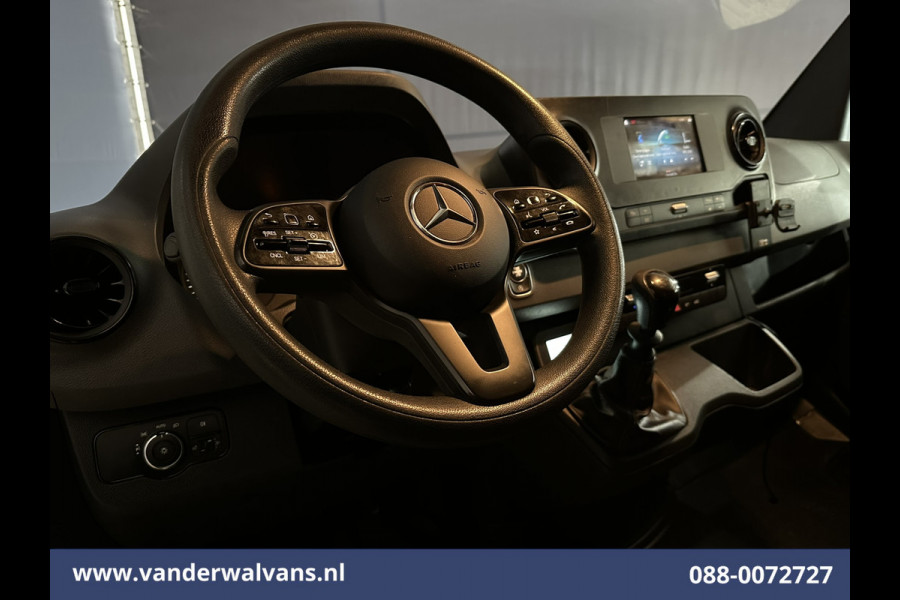 Mercedes-Benz Sprinter 316 CDI 163pk L2H1 Achterwiel aandrijving Euro6 Airco | 2800kg Trekhaak | Camera | Apple Carplay Parkeersensoren, Android Auto, Cruisecontrol