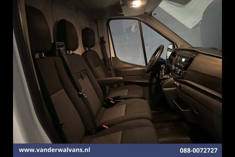 Ford Transit 2.0 TDCI L2H2 Euro6 Airco | 2450kg Trekhaak | LM velgen | Verwarmde voorruit Dakdragers, Bijrijdersbank