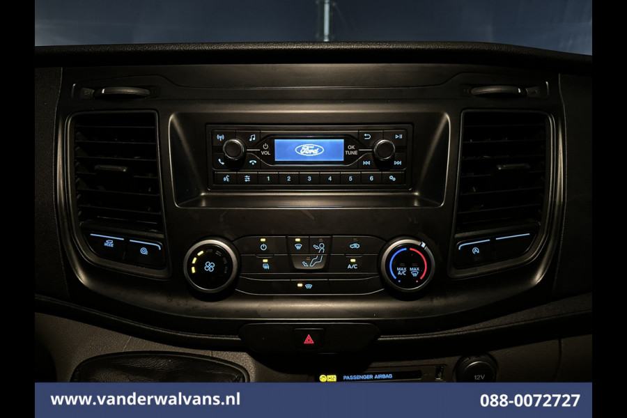 Ford Transit 2.0 TDCI L2H2 Euro6 Airco | 2450kg Trekhaak | LM velgen | Verwarmde voorruit Dakdragers, Bijrijdersbank