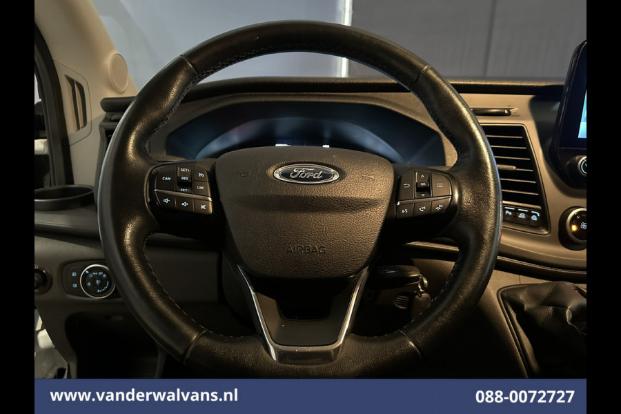Ford Transit 2.0 TDCI 131pk L3H2 Euro6 Airco | Camera | Navigatie | Apple Carplay | Stoelverwarming Cruisecontrol, Android auto, Verwarmde voorruit, Parkeersensoren, Bijrijdersbank, 2500kg trekvermogen