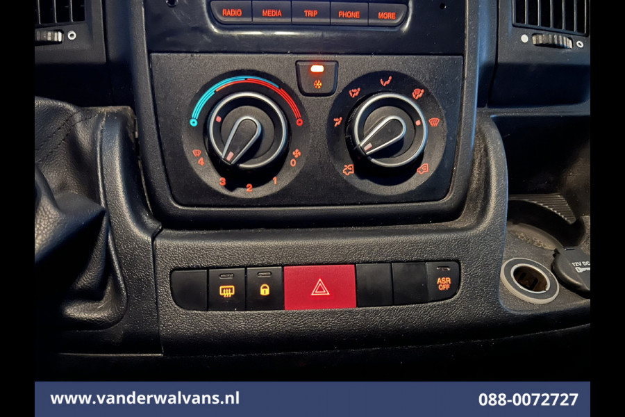Citroën Jumper 2.2 BlueHDi 120pk L1H1 Airco | 2500kg Trekhaak | Imperiaal Bijrijdersbank
