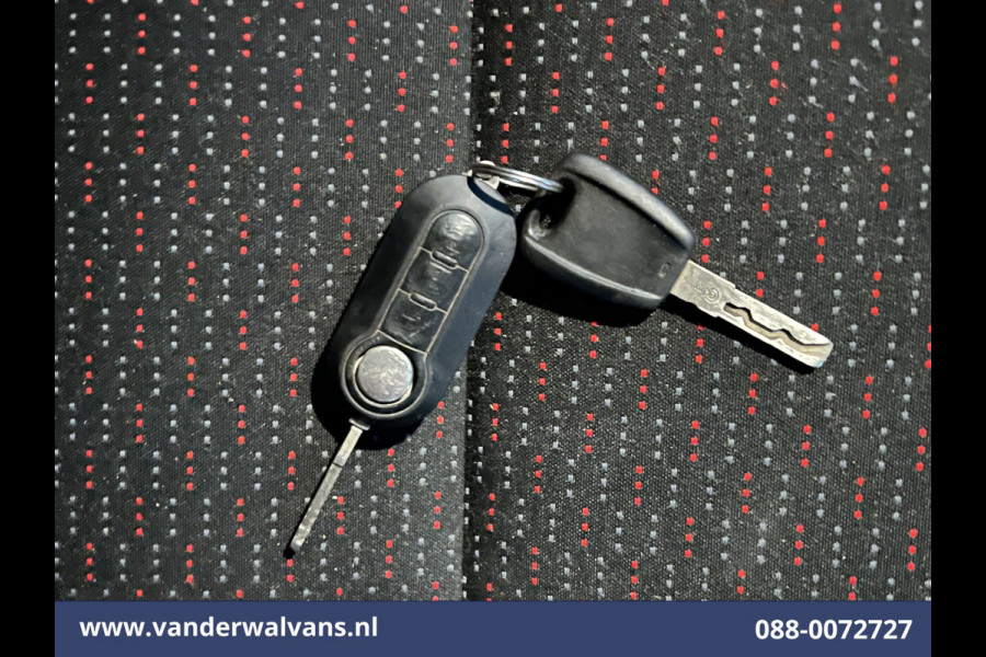 Citroën Jumper 2.2 BlueHDi 120pk L1H1 Airco | 2500kg Trekhaak | Imperiaal Bijrijdersbank