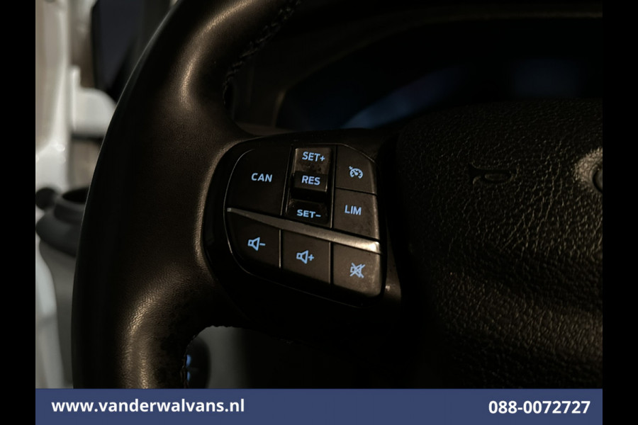 Ford Transit Custom 2.0 TDCI 131pk L2H1 Euro6 Airco | Apple Carplay | Stoelverwarming | LED | Cruisecontrol Verwarmde voorruit, Parkeersensoren, Bijrijdersbank, 2800kg trekvermogen, Android Auto