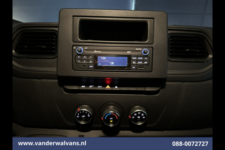 Renault Master 2.3 dCi 145pk Bakwagen Laadklep Euro6 Airco | LED | 990kg laadvermogen Bijrijdersbank