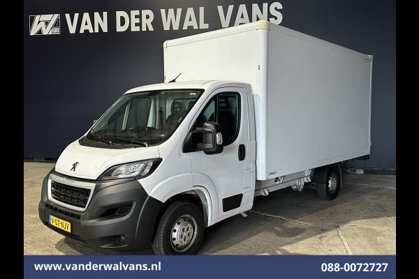 Peugeot Boxer 2.2 BlueHDi 141pk Bakwagen 436cm Lang Laadklep Euro6 Airco | Cruisecontrol | 1055kg laadvermogen Bijrijdersbank