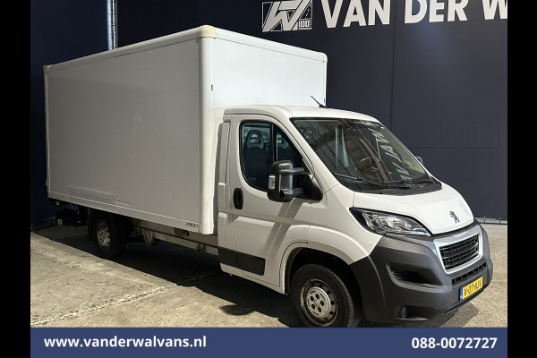 Peugeot Boxer 2.2 BlueHDi 141pk Bakwagen 436cm Lang Laadklep Euro6 Airco | Cruisecontrol | 1055kg laadvermogen Bijrijdersbank
