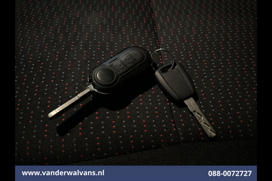Peugeot Boxer 2.2 BlueHDi 141pk Bakwagen 436cm Lang Laadklep Euro6 Airco | Cruisecontrol | 1055kg laadvermogen Bijrijdersbank