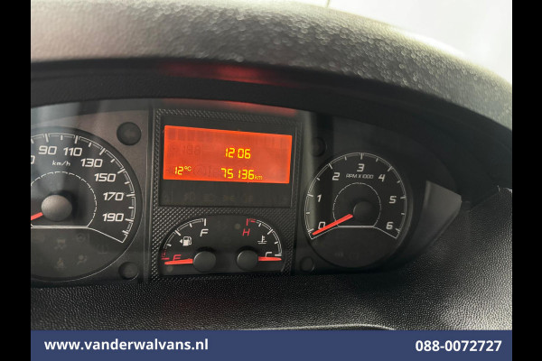Peugeot Boxer 2.2 BlueHDi 141pk Bakwagen 436cm Lang Laadklep Euro6 Airco | Cruisecontrol | 1055kg laadvermogen Bijrijdersbank