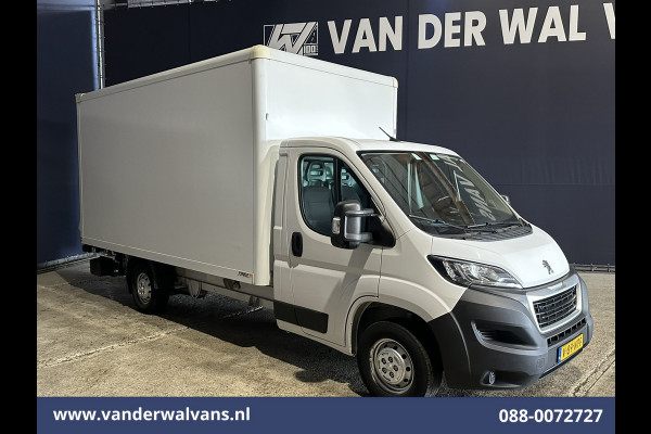 Peugeot Boxer 2.2 BlueHDi 141pk Bakwagen 436cm Lang Laadklep Euro6 Airco | Cruisecontrol | 1055kg laadvermogen Camera, Bijrijdersbank
