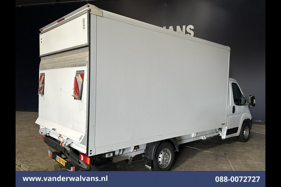 Peugeot Boxer 2.2 BlueHDi 141pk Bakwagen 436cm Lang Laadklep Euro6 Airco | Cruisecontrol | 1055kg laadvermogen Camera, Bijrijdersbank