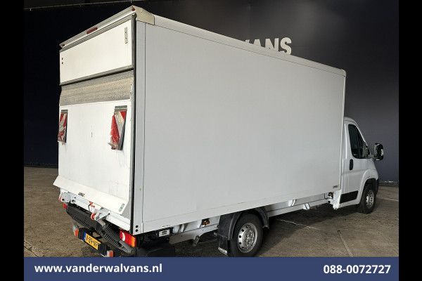 Peugeot Boxer 2.2 BlueHDi 141pk Bakwagen 436cm Lang Laadklep Euro6 Airco | Cruisecontrol | 1055kg laadvermogen Camera, Bijrijdersbank