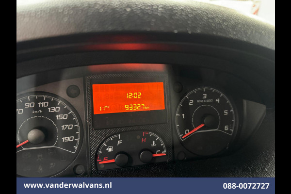 Peugeot Boxer 2.2 BlueHDi 141pk Bakwagen 436cm Lang Laadklep Euro6 Airco | Cruisecontrol | 1055kg laadvermogen Camera, Bijrijdersbank