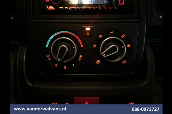 Citroën Jumper 2.2 BlueHDi 141pk Bakwagen 436cm Lang Laadklep Euro6 Airco | 1075kg laadvermogen Bijrijdersbank