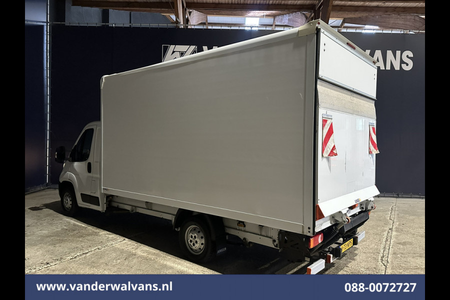 Peugeot Boxer 2.2 BlueHDi 141pk Bakwagen 436cm Lang Laadklep Euro6 Airco | Cruisecontrol | 1085kg laadvermogen Bijrijdersbank