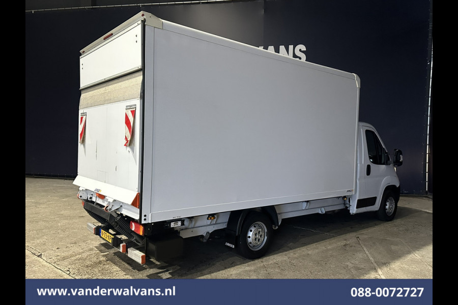 Peugeot Boxer 2.2 BlueHDi 141pk Bakwagen 436cm Lang Laadklep Euro6 Airco | Cruisecontrol | 1085kg laadvermogen Bijrijdersbank