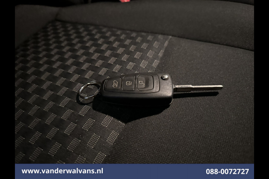 Ford Transit 2.0 TDCI 161pk Bakwagen Laadklep Euro6 Airco | Cruisecontrol | Verwarmde voorruit | 1040kg laadvermogen Bijrijdersbank