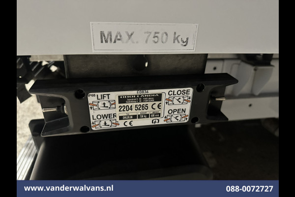 Peugeot Boxer 2.2 BlueHDi 141pk Bakwagen 436cm Lang Laadklep Euro6 Airco | Cruisecontrol | 1085kg laadvermogen Bijrijdersbank.