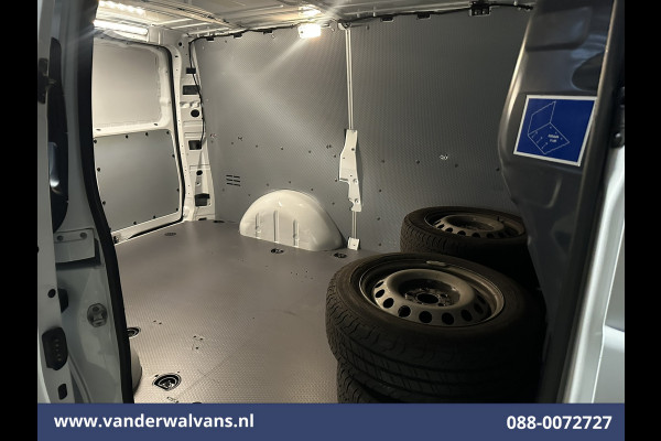 Mercedes-Benz Vito 114 CDI 136pk RWD L2H1 Euro6 Airco | Camera | Navigatie | Cruisecontrol | Trekhaak Parkeersensoren, Stoelverwarming