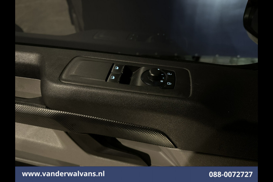 Ford Transit Custom 2.0 TDCI 136pk L2H1 Euro6 Airco | Camera | LED | Apple Carplay | Cruisecontrol Android Auto, Verwarmde voorruit, Parkeersensoren, Bijrijdersbank, 2800kg trekvermogen