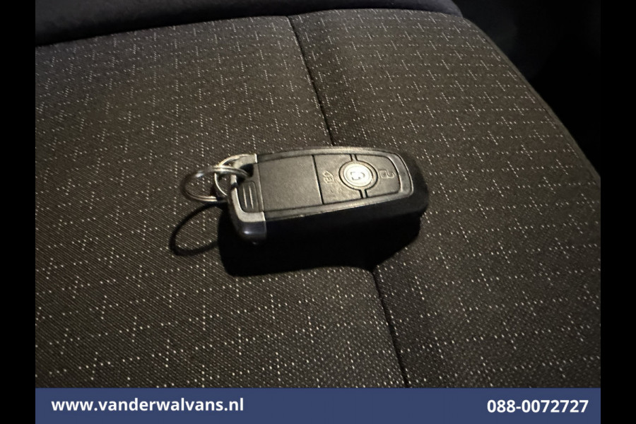 Ford Transit Custom 2.0 TDCI 136pk L2H1 Euro6 Airco | Camera | Apple Carplay | Cruisecontrol | LED | Verwarmde voorruit Android Auto, Parkeersensoren, Bijrijdersbank