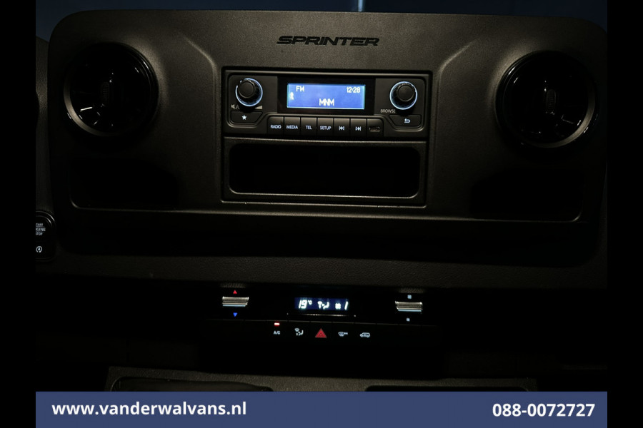 Mercedes-Benz Sprinter 211CDI L2H2 Euro6 Airco | Camera | Trekhaak Bijrijdersbank