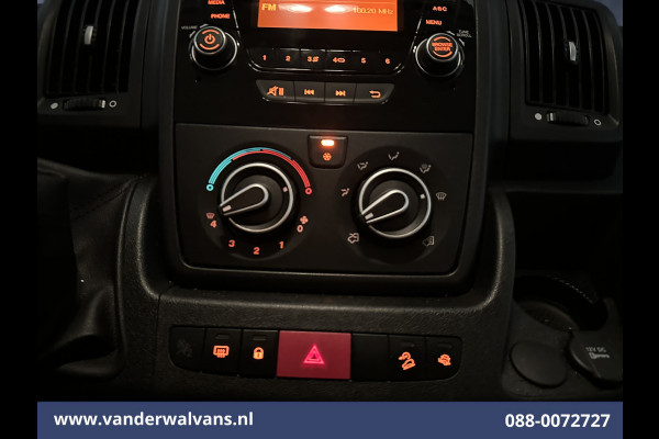 Peugeot Boxer 2.2 BlueHDi 141pk Bakwagen 436cm Lang Laadklep Euro6 Airco | 1055kg laadvermogen | Cruisecontrol Bijrijdersbank.