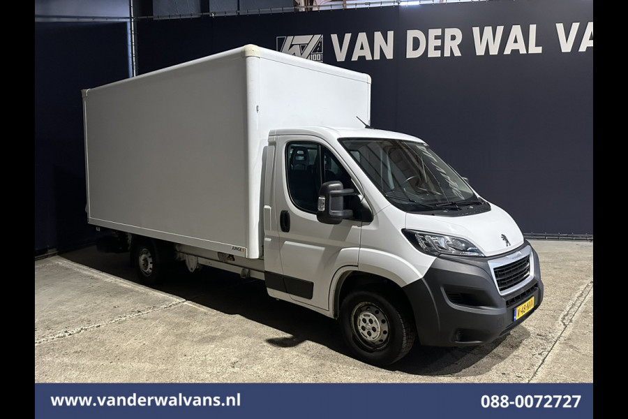Peugeot Boxer 2.2 BlueHDi 141pk Bakwagen 436cm Lang Laadklep Euro6 Airco | 1055kg laadvermogen | Cruisecontrol Bijrijdersbank.