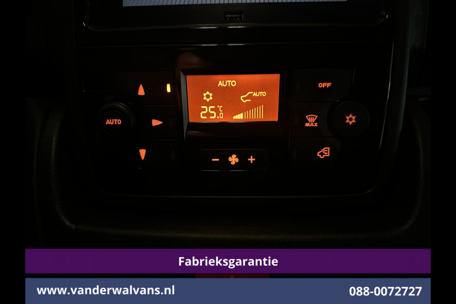 Citroën Jumper 2.2 BlueHDi 141pk Bakwagen 436cm Lang Laadklep Fabrieksgarantie Euro6 Airco | Camera | Navigatie | Cruisecontrol | Apple Carplay Android Auto, 1010kg laadvermogen, Bijrijdersbank