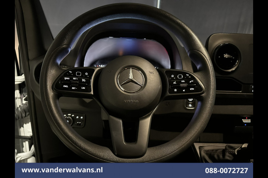 Mercedes-Benz Sprinter 317 CDI 170pk L3H2 Euro6 Airco | 360 graden Camera | Navigatie | Apple Carplay | Cruisecontrol Android Auto, Stoelverwarming, Chauffeursstoel, 270 Graden Achterdeuren, Parkeersensoren, Bijrijdersbank