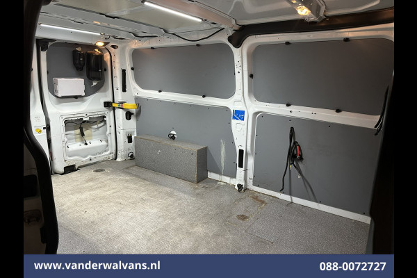 Ford Transit Custom 2.0 TDCI 130pk L2H1 Euro6 Airco | Camera | Apple Carplay | LED | Cruisecontrol | 2800kg Trekhaak Android Auto, Stoelverwarming, Verwarmde voorruit, Parkeersensoren