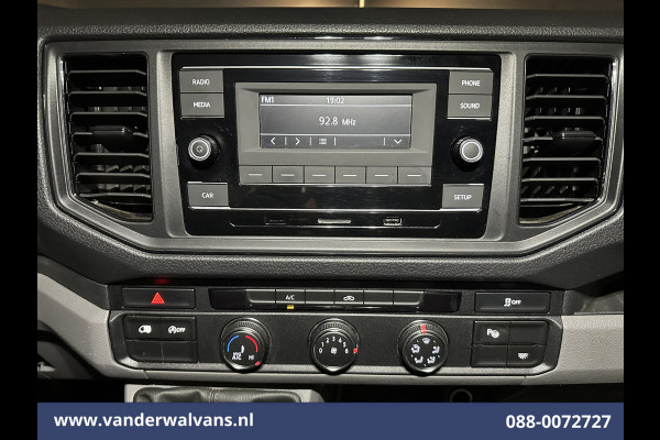 Volkswagen Crafter 2.0 TDI 141pk L3H3 L2H2 Euro6 Airco | 3000kg Trekhaak | Cruisecontrol | Chauffeursstoel Bijrijdersbank