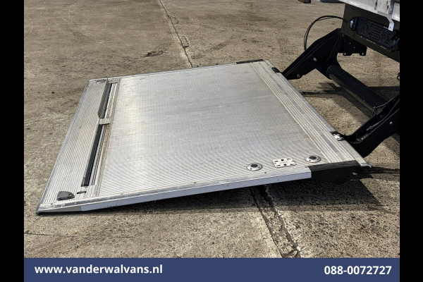 Volkswagen Crafter 2.0 TDI 141pk Bakwagen Laadklep Euro6 Airco | Camera | Apple Carplay Cruisecontrol, Bijrijdersbank