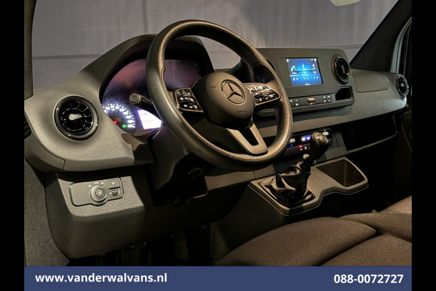 Mercedes-Benz Sprinter 317 CDI 170pk L3H2 Euro6 Airco | Camera | Apple Carplay | Cruisecontrol Android Auto, Chauffeursstoel, Stoelverwarming, 270 Graden Achterdeuren, Bijrijdersbank