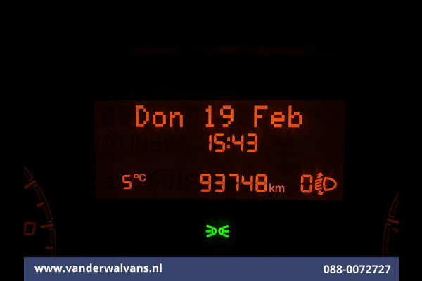 Peugeot Boxer 2.2 BlueHDi 141pk Bakwagen 436cm Lang Laadklep Euro6 Airco | Cruisecontrol | 955kg laadvermogen Bijrijdersbank