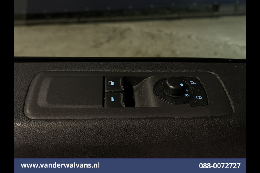 Ford Transit Custom 2.0 TDCI 136pk L2H1 Euro6 Airco | Camera | Apple Carplay | LED | Cruisecontrol | Verwarmde voorruit Android Auto, Parkeersensoren, Bijrijdersbank, 2800kg trekvermogen
