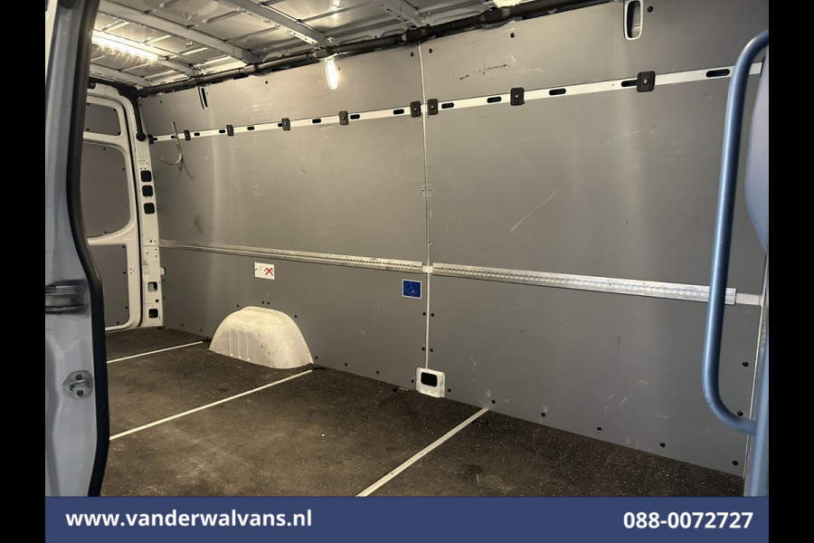 Mercedes-Benz Sprinter 317 CDI 170pk L3H2 Euro6 Airco | Camera | Navigatie | Apple Carplay | Parkeersensoren Android Auto, Bijrijdersbank, Trekhaak