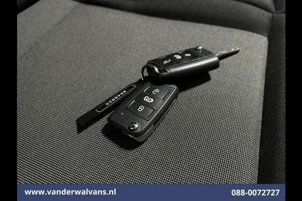 Volkswagen Crafter 2.0 TDI 102pk L3H2 L2H1 Euro6 Airco | Apple Carplay | Chauffeursstoel | Android Auto Bijrijdersbank