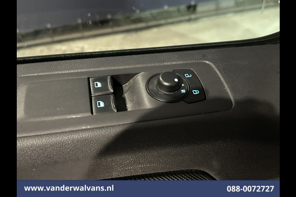 Ford Transit Custom 2.0 TDCI 136pk L2H1 Euro6 Airco | Camera | LED | Apple Carplay | Cruisecontrol Android Auto, Verwarmde voorruit, Parkeersensoren, Bijrijdersbank, 2800kg trekvermogen