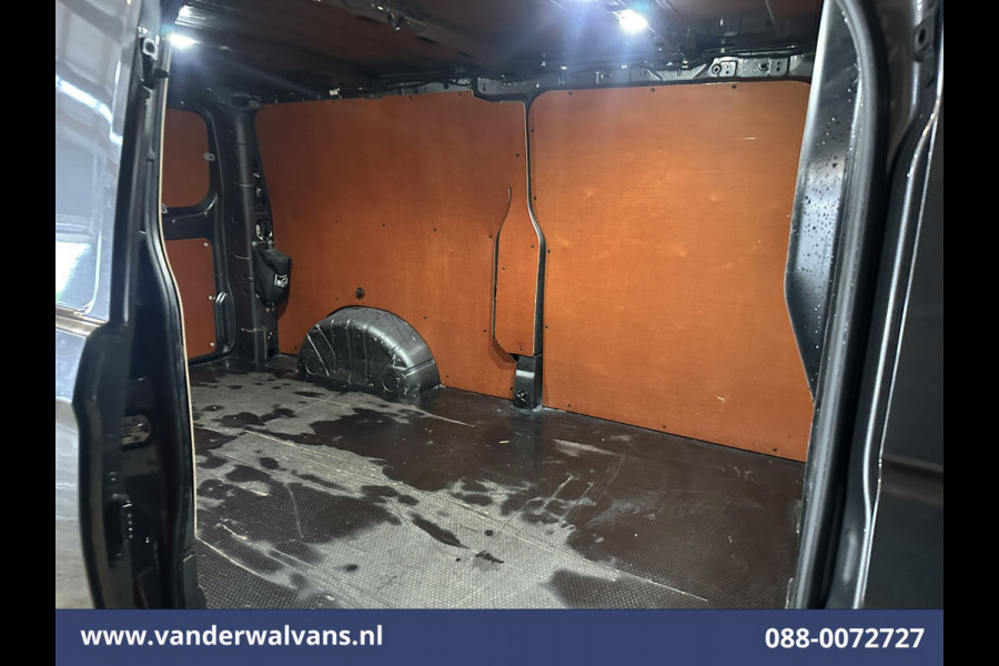 Ford Transit Custom 2.0 TDCI 136pk L2H1 Euro6 Airco | Camera | LED | Cruisecontrol | Apple Carplay Android Auto, Verwarmde voorruit, Parkeersensoren, Bijrijdersbank, 2800kg trekvermogen