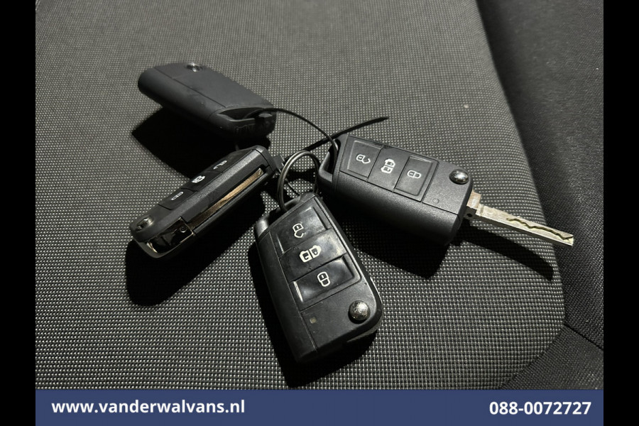 Volkswagen Crafter 2.0 TDI L3H3 L2H2 Euro6 Airco | Apple Carplay | Android Auto | Parkeersensoren Bijrijdersbank