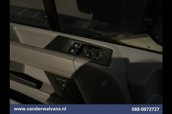 Volkswagen Crafter 2.0 TDI L3H3 L2H2 Euro6 Airco | Apple Carplay | Android Auto | Parkeersensoren Bijrijdersbank