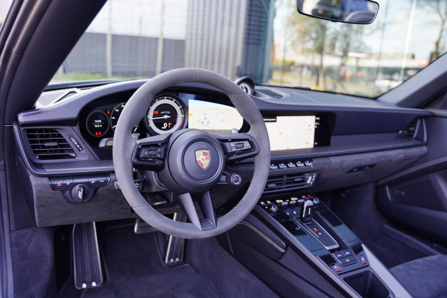 Porsche 911 Cabrio 3.0 Carrera 4 GTS / NL-Auto / Bose / Lifting / Sportuitlaat