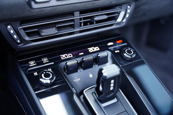 Porsche 911 Cabrio 3.0 Carrera 4 GTS / NL-Auto / Bose / Lifting / Sportuitlaat