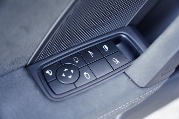 Porsche 911 Cabrio 3.0 Carrera 4 GTS / NL-Auto / Bose / Lifting / Sportuitlaat